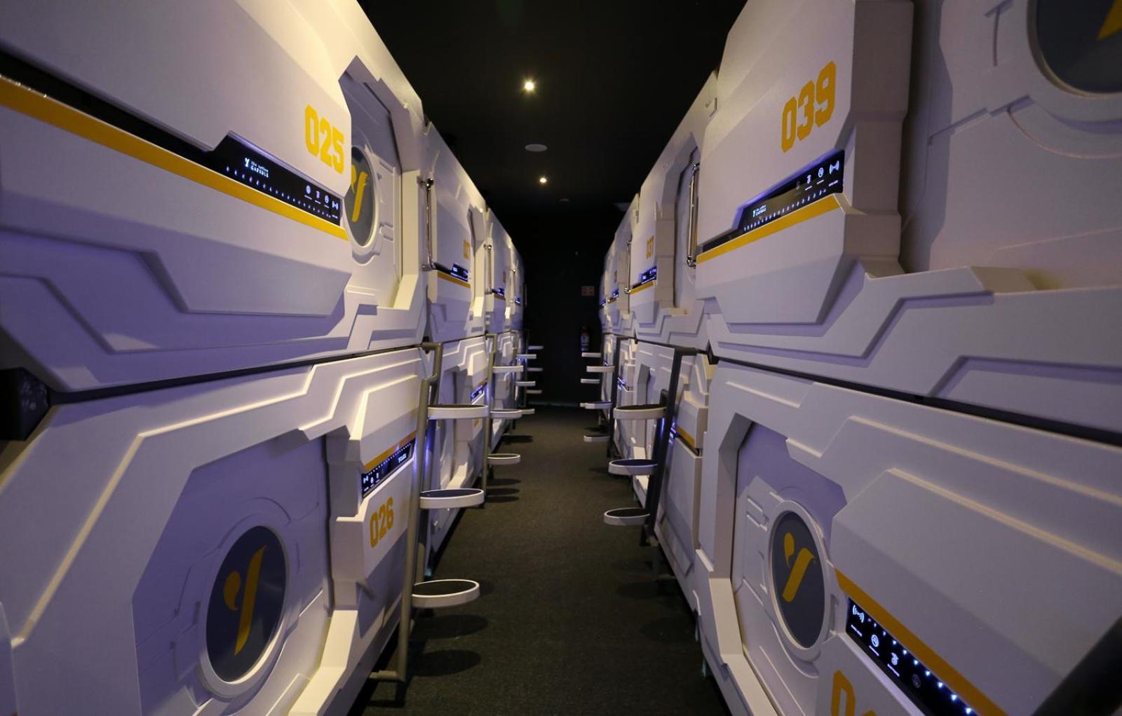 The Yellow Capsule Cancun Close To Airport Exterior foto